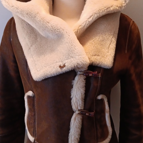 Atlantis genuine shearling jacket with hood EUC - Picture 3 of 10
